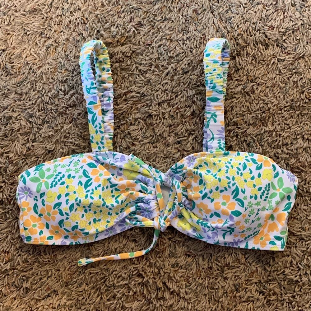 Women’s Juniors NWOT Shein Ditsy Floral Boho Swimsuit Bikini Top S